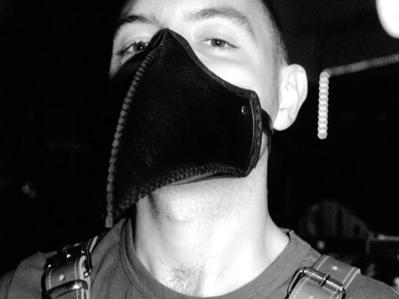 Al Fartukh – B&W Test